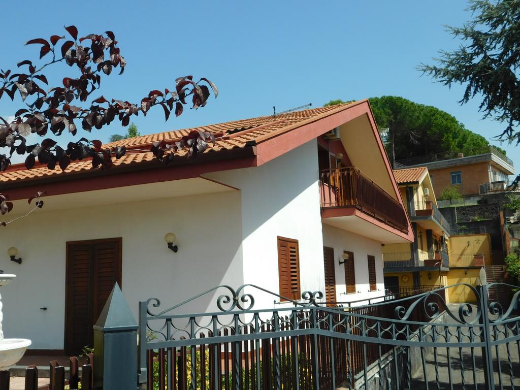 Casa Vacanze Volpe Dell'Etna Nicolosi Exterior foto